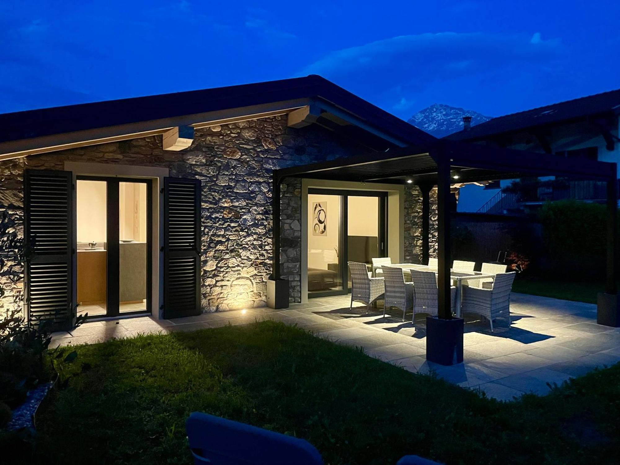 Villa Larius Gravedona Exterior photo